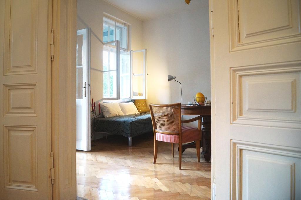 Das Schonbrunn Apartment! Vienna Luaran gambar
